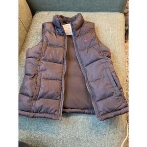 👉 Old Navy Girls Puffer Vest – Size Large (likely fits 10–12 years old)